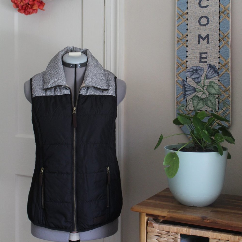 Puffy Zip-up Vest
